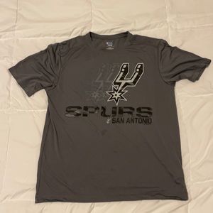 Spurs T shirt moisture wicking.